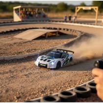 Carro de controle remoto Drift Manobras Radicais Branco Verde Carro de controle remoto Drift Manobras Radicais Branco Verde
