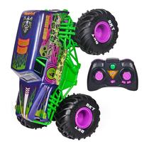 Carro de controle remoto Monster Jam Grave Digger Freestyle 1:15