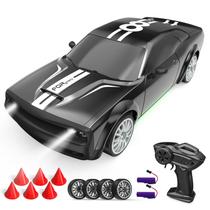 Carro de controle remoto RC Drift 1:20 Scale 4WD 20KM/H com LED preto