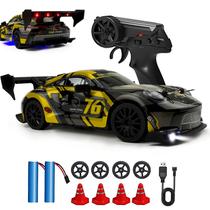 Carro de corrida RC Drift HTURCCOP escala 1:24 2,4 GHz com LED de 25 km/h amarelo