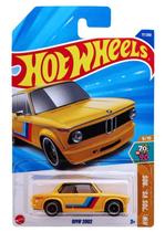 Carro de Metal Fundido Mattel Hot Wheels BMW 2002 Amarelo Carro de Metal Fundido Mattel Hot Wheels BMW 2002 Amarelo