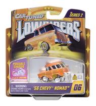 Carro de metal MGA Entertainment 1956 Chevy Nomad com LED Carro de metal MGA Entertainment 1956 Chevy Nomad com LED