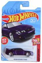 Carro Die Cast Hot Wheels Nissan Skyline GT-R Escala 1:64 Carro Die Cast Hot Wheels Nissan Skyline GT-R Escala 1:64