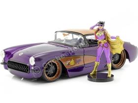 Carro Diecast Jada Toys 1957 Chevy Corvette 1:24 com Boneco Batgirl Carro Diecast Jada Toys 1957 Chevy Corvette 1:24 com Boneco Batgirl