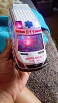 Carro infantil brinquedo de Ambulância com sirene Bate Volta Luz E Som - Envio no mesmo dia Carro infantil brinquedo de Ambulância com sirene Bate Volta Luz E Som - Envio no mesmo dia