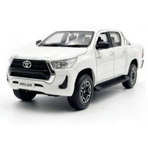 Carro Miniatura Metal 1 por 27 Toyota Hilux 2.8 D 4D Carro Miniatura Metal 1 por 27 Toyota Hilux 2.8 D 4D