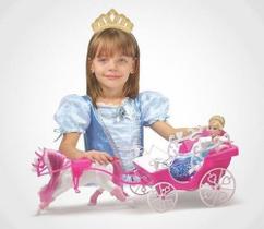 Carruagem Real Infantil Para Boneca Barbie