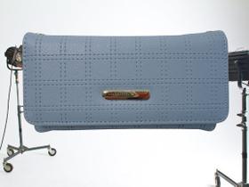 Carteira azul celeste, estampa de costura = alça tiracolo opcional