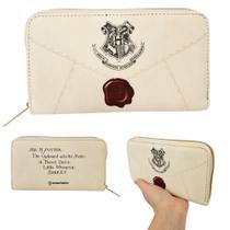 Carteira Carta Hogwarts Bege Alto Relevo 19x10cm De Zíper Oficial Harry Potter WB