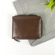 Carteira Masculina em Couro Fechamento com Zíper Marrom Carteira Masculina em Couro Fechamento com Zíper Marrom