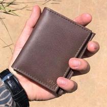 Carteira Masculina em Material Premium com Acabamento Sofisticado