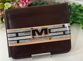 Carteira Masculina Milenium Couros com porta moedas e documentos. Fabricação Nacional.