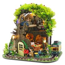 Casa de bonecas em miniatura DIY Spilay Forest Secrect House em escala 1:24