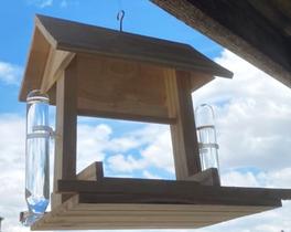 Casa Tratador e Bebedouro De Vidro Para Pássaros Ar Livre + Brinde