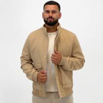 Casaco Broken Rules em Tecido Gola Alta Masculino Casaco Broken Rules em Tecido Gola Alta Masculino