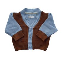 Casaco de Tricô Davi Tramas Doce de Leite e Azul Claro Casaco de Tricô Davi Tramas Doce de Leite e Azul Claro