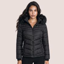 Casaco Feminino Puffer Peluciado Com Zíper Capuz Removível e Modelagem Longa Casaco Feminino Puffer Peluciado Com Zíper Capuz Removível e Modelagem Longa
