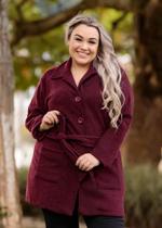 Casaco plus size feminino em boucle peluciado com bolso bordo