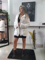 Casaco Teddy com capuz