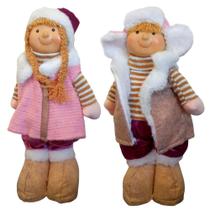Casal Boneco Natalino em Pé Winter Com Casaco e Gorro 30x19x10cm. SALDÃO.