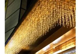 Cascata 200 Leds 5M Pisca Pisca Branco Quente E 110V Colori Cascata 200 Leds 5M Pisca Pisca Branco Quente E 110V Colori