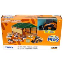 Case 1/32 Skid Steer W/shed Playset 47251 Case 1/32 Skid Steer W/shed Playset 47251