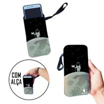 Case para Celular Lua Astronauta Bandeira