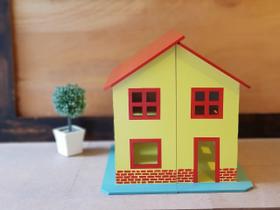 Casinha de boneca articulada amarela