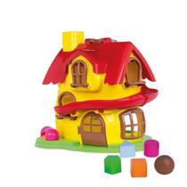 Casinha Infantil Masha e o Urso Atividades - Cotiplás 2401 Casinha Infantil Masha e o Urso Atividades - Cotiplás 2401