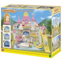 Castelo ensolarado jardim da infancia