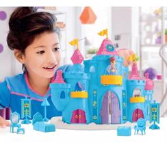 Castelo Princesa Snow Gelo Com Acessórios e Luz - Samba Toys Cor Azul/Rosa