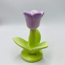 Castiçal Decorativo Flor em Cerâmica Lilás 11,8x8,5x8,5cm Castiçal Decorativo Flor em Cerâmica Lilás 11,8x8,5x8,5cm
