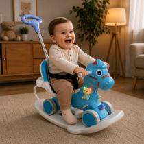 Cavalinho Infantil 3 em 1 com Luz, Som e Empurrador - Azul Cavalinho Infantil 3 em 1 com Luz, Som e Empurrador - Azul