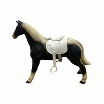 Cavalo com sela de vinil premium - DB PLAY