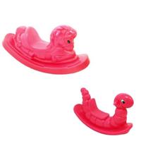 Cavalo e Nhoca no Parquinho Gangorras Confiáveis, Seguras e Superlegais