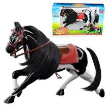 Cavalo Pampa Brinquedo Com Acessórios - Líder