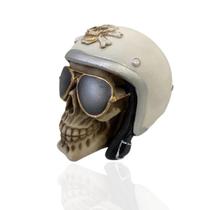 Caveira Decorativo Para Decoração Crânio Enfeite Motoqueiro Capacete Grande Skull Halloween Esqueleto de Resina - Artesanal