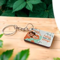 Celebração em Massa: Kit 100 Chaveiros MDF Dia do Amigo com Mensagens e Desenhos Celebração em Massa: Kit 100 Chaveiros MDF Dia do Amigo com Mensagens e Desenhos
