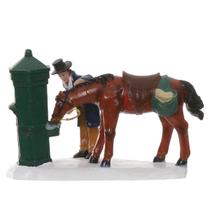 Cenário Vila Natalina Viajante E Cavalo Tomando Água Resina