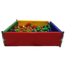 Cercado de Madeira Colorido Resistente e Perfeito para Piscina de Bolinhas Cercado de Madeira Colorido Resistente e Perfeito para Piscina de Bolinhas