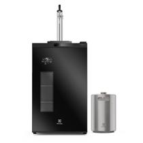 Cervejeira Home Bar Electrolux Frost Free 100L com Torre de Chopp e Barril Mini Keg 5L (EB10K) Cervejeira Home Bar Electrolux Frost Free 100L com Torre de Chopp e Barril Mini Keg 5L (EB10K)