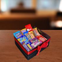 Cesta Box Chocolates & Guloseimas O Doce Encanto de Presentear