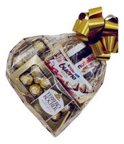 Cesta Coração Presente Chocolate Kinder, Nutella Ferrero Cesta Coração Presente Chocolate Kinder, Nutella Ferrero