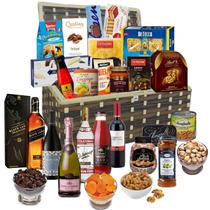 Cesta de Natal MONTREUX Premium com 28 Itens Selecionadas Cesta de Natal MONTREUX Premium com 28 Itens Selecionadas