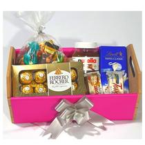 Cesta De Presente Aniversário Especial Chocolates, Bombons Cesta De Presente Aniversário Especial Chocolates, Bombons