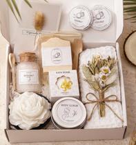 Cesta de Presente Spa Coralogo 12 Peças com Aroma de Coco Cesta de Presente Spa Coralogo 12 Peças com Aroma de Coco