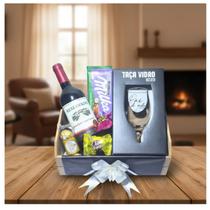 Cesta Dia Dos Pais Com Vinho, Taça, Chocolates Premium