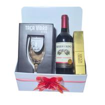 Cesta Presente Dia dos Pais com Vinho, Taça Pai Obrigado e Ferrero Rocher Cesta Presente Dia dos Pais com Vinho, Taça Pai Obrigado e Ferrero Rocher