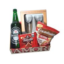 Cesta Presente Namorados Amor Com Kit Copos, Cerveja e Snacks