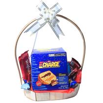 Cesta Presente Natal com Panetone Charge e Bombons Sortidos Nestlé Cesta Presente Natal com Panetone Charge e Bombons Sortidos Nestlé